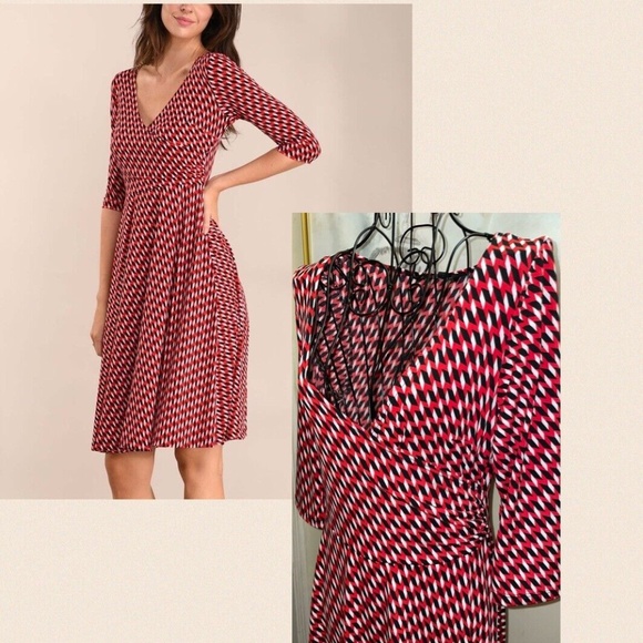 LBISSE RED,WHITE & BLUE SILKY KNIT FIT & FLARE DRESS~GEOMETRIC PRINT~MEDIUM - Picture 2 of 6